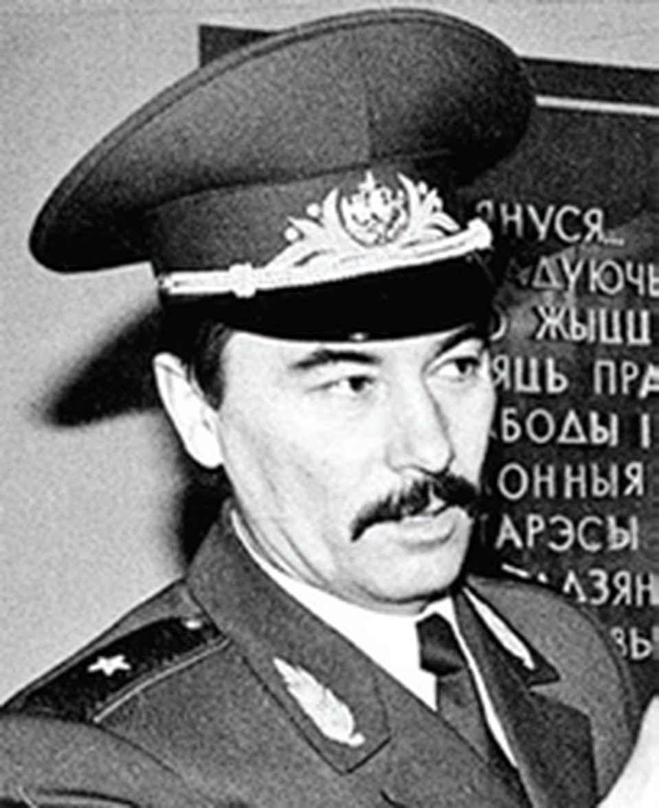 Юрий Захаренко.