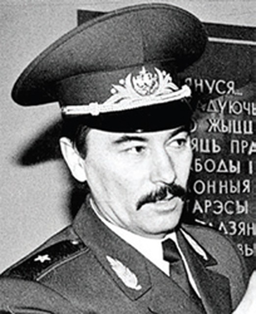 Юрий Захаренко.
