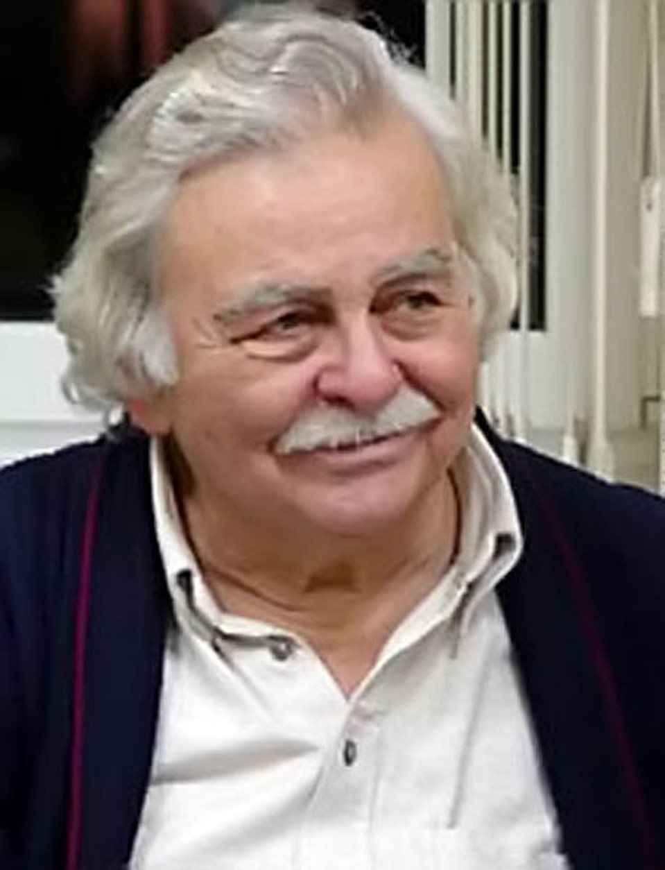 Режиссер Искандер Хамраев.