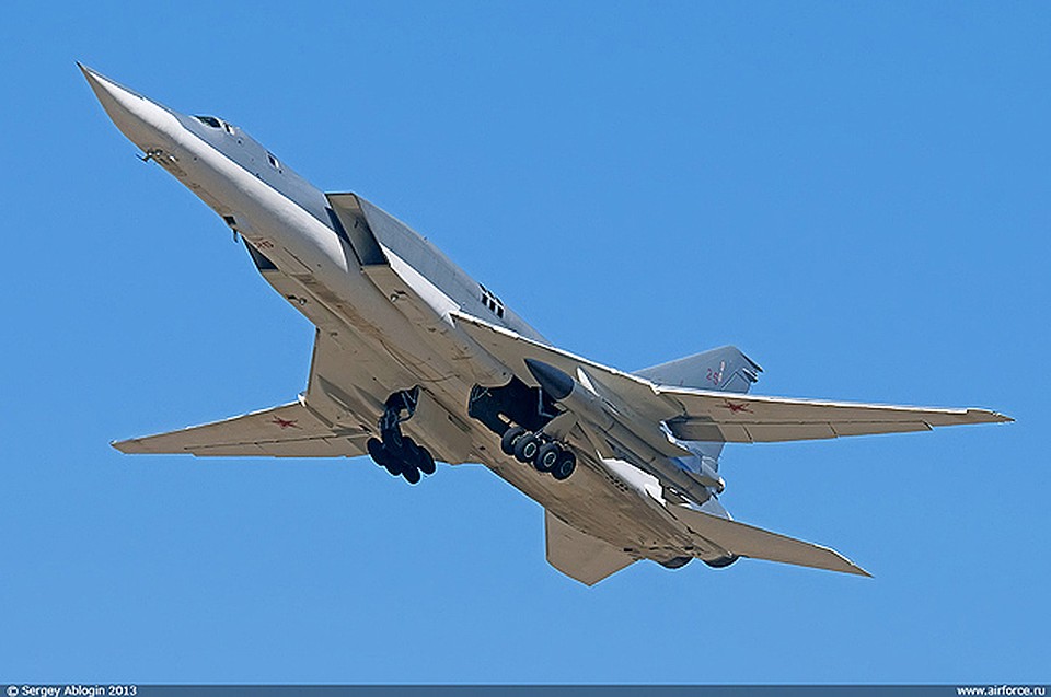 Бомбардировщик Ту-22М3. Фото^ Сергей АБЛОГИН, airforce.ru
