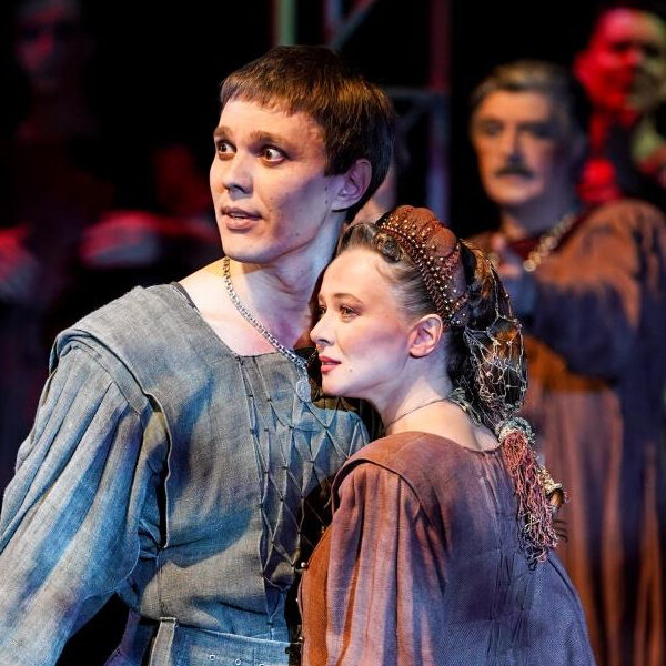 Спектакль «Ромео и Джульетта» в МХАТ Горького