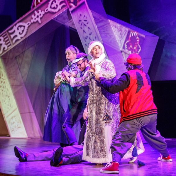 Новогодняя елка в Третьяковской галерее