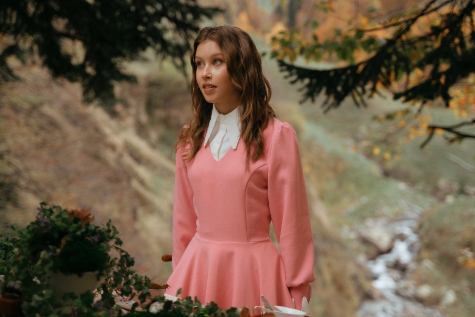 Рецензия на фильм «Алиса в Стране Чудес» (2025): нет, Алиса, все не так, все не так, как надо