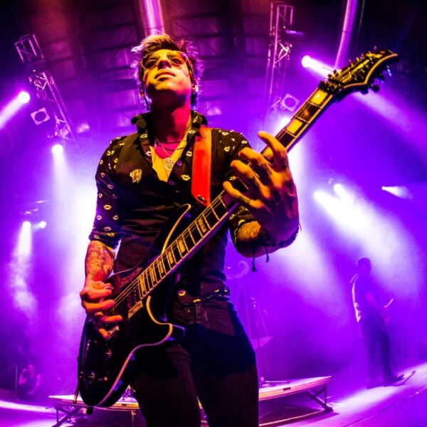 Концерт группы Escape the Fate