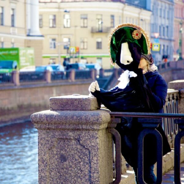 Спектакль-прогулка «Гоголь. Носъ»