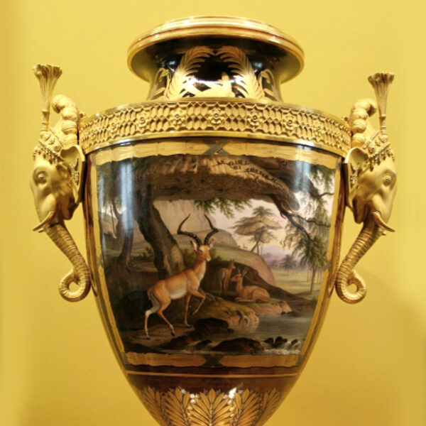 Выставка «Севрский фарфор и имитации. От преклонения до обмана»