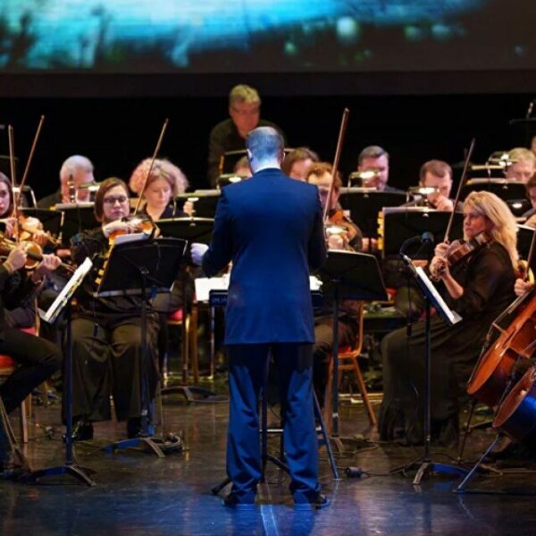 Спектакль «Сказочная увертюра»