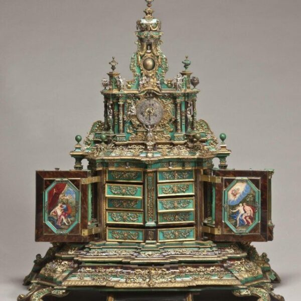 Выставка «Тайны и красота»