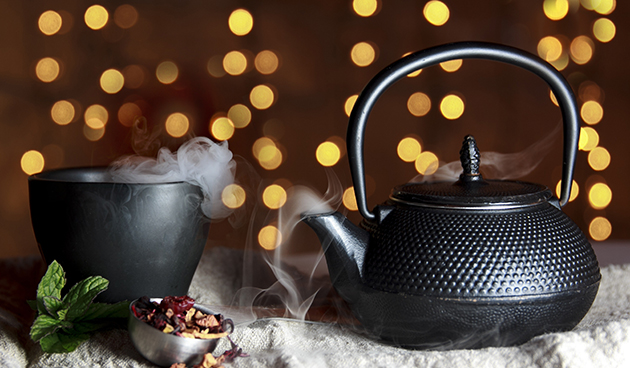 Заварочный чайник с подогревом свечой