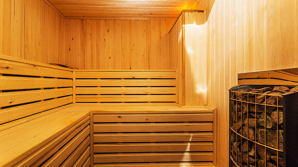 Как построить баню из бруса своими руками