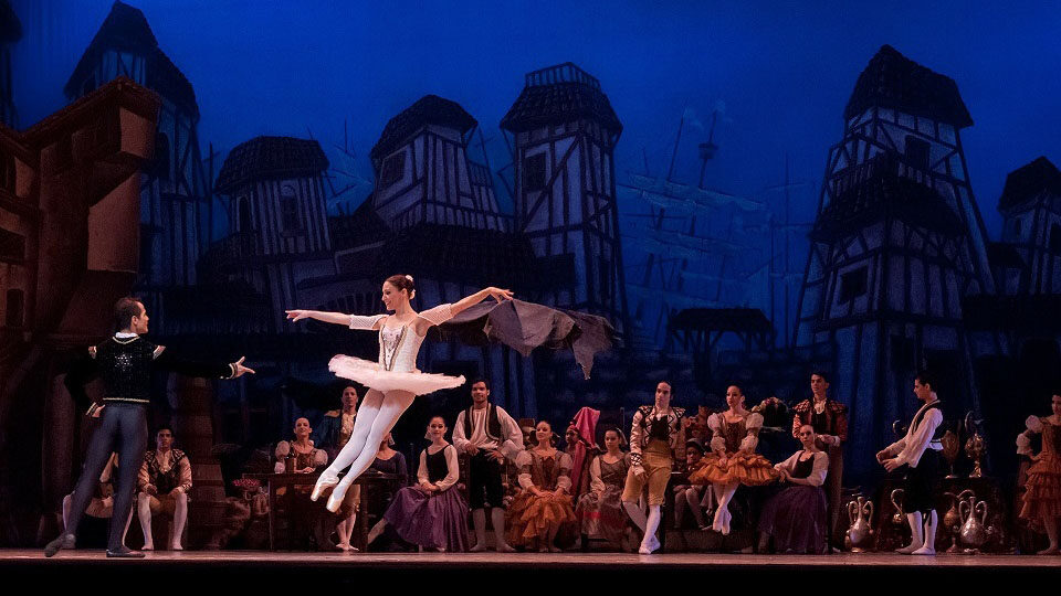 День работника культуры 2026: история и традиции праздника