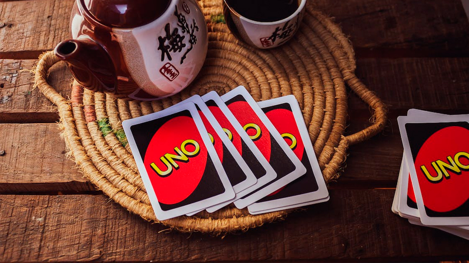 Игра Уно: правила на русском языке, инструкция, как играть с друзьями в ...