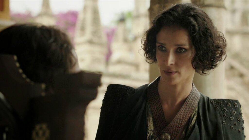 Коронавирус у Индиры Варма: у звезды «Игры престолов» постельный режим и отмена спектаклей