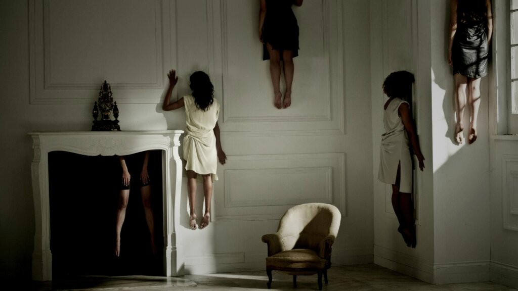 Райан Мерфи объявил о начале работы над 10 сезоном «Американской истории ужасов» и показал ключ к разгадке