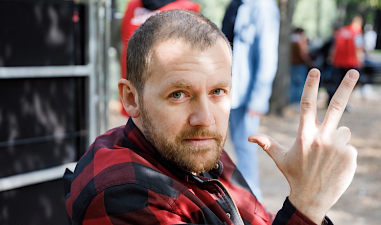 Любовь Аксенова и Денис Шведов возвращаются: Сериал «Бывшие» продлен на третий сезон