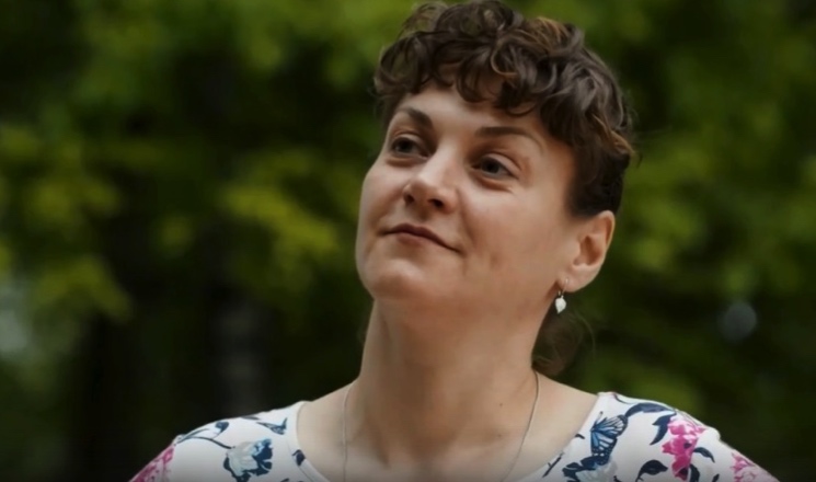 Актриса Анна Уколова отказалась раздеться в скандальном спектакле