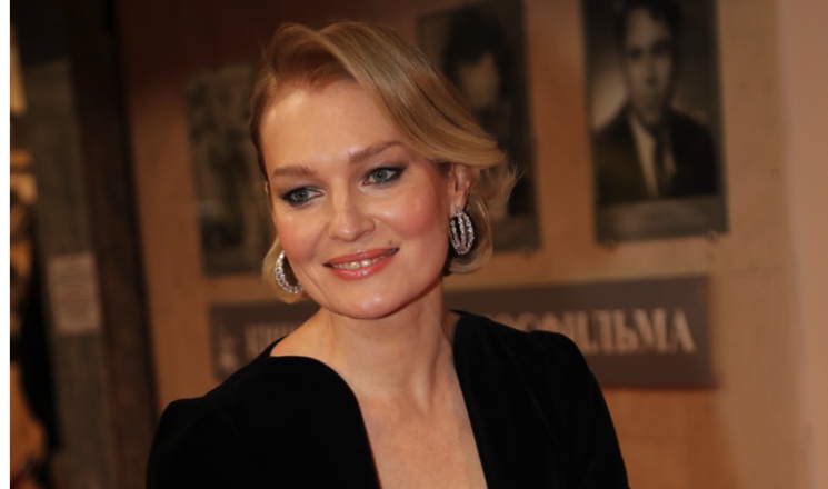 Виктория Толстоганова честно призналась, почему не хотела сниматься с сыном Михаила Ефремова