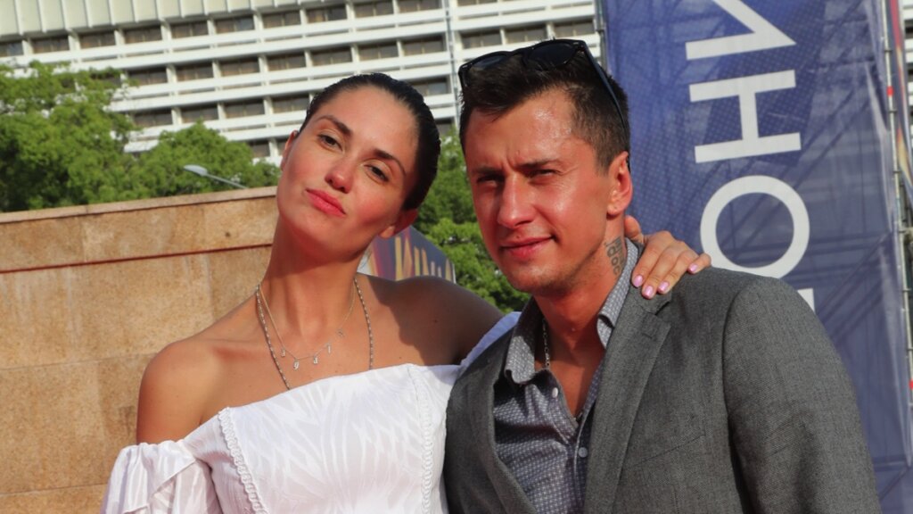 Агата Муцениеце набралась смелости и раскрыла правду о Павле Прилучном