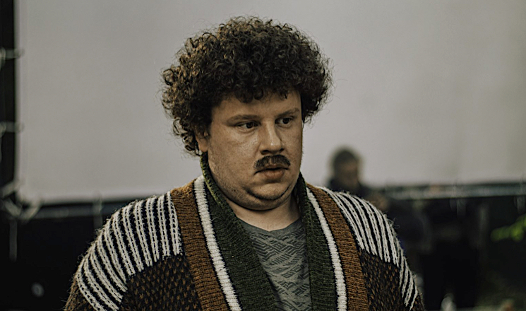 Премьера сериала «Два» с Евгением Куликом в главной роли стартует 23 декабря