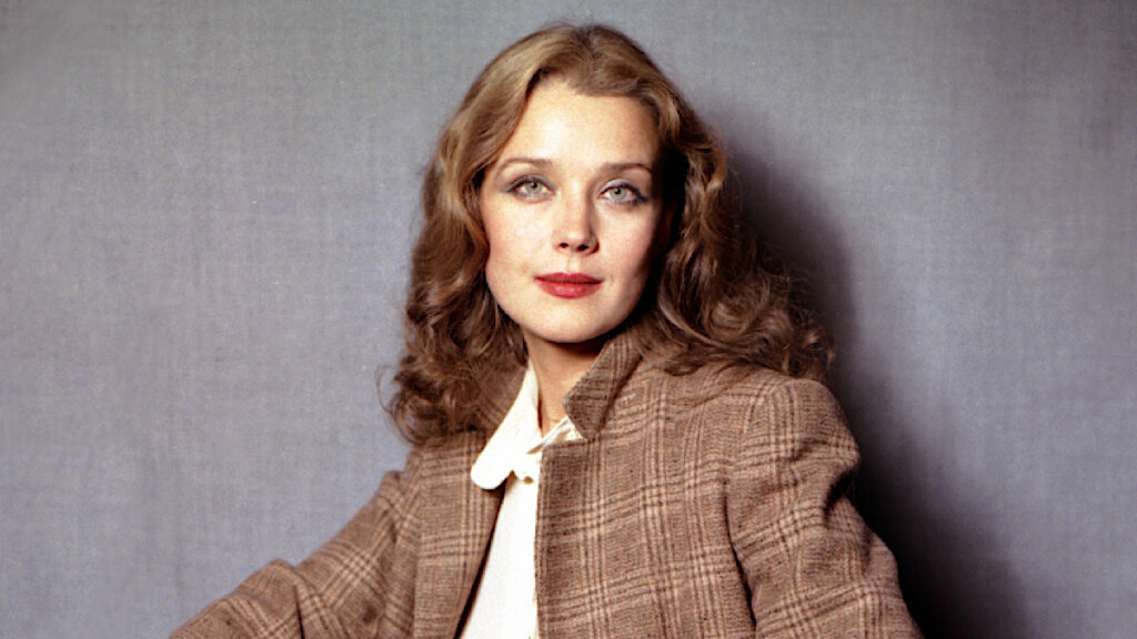 Лила слезы из-за Александра Абдулова, воспитала приемных детей: хождение по мукам Ирины Алферовой