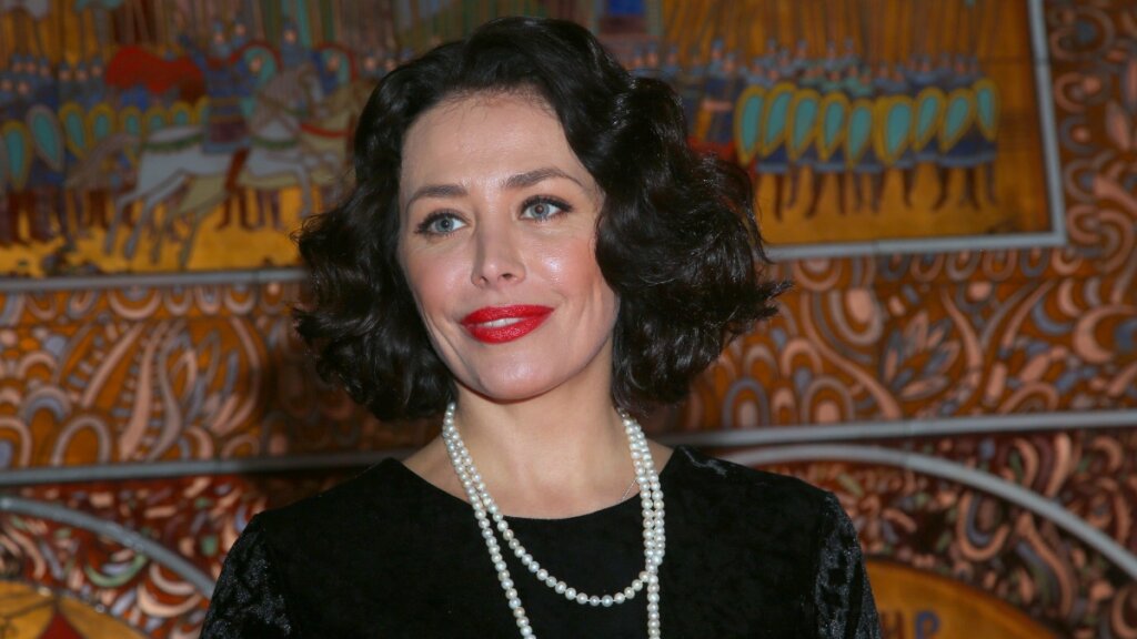 Тяжелая болезнь, жуткие побои и брак с Эдуардом Лимоновым: как сейчас живет Екатерина Волкова