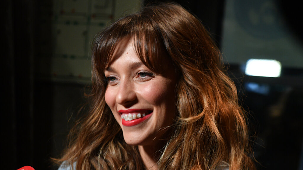 Глубоко беременная Регина Тодоренко показала себя без прикрас на Бали