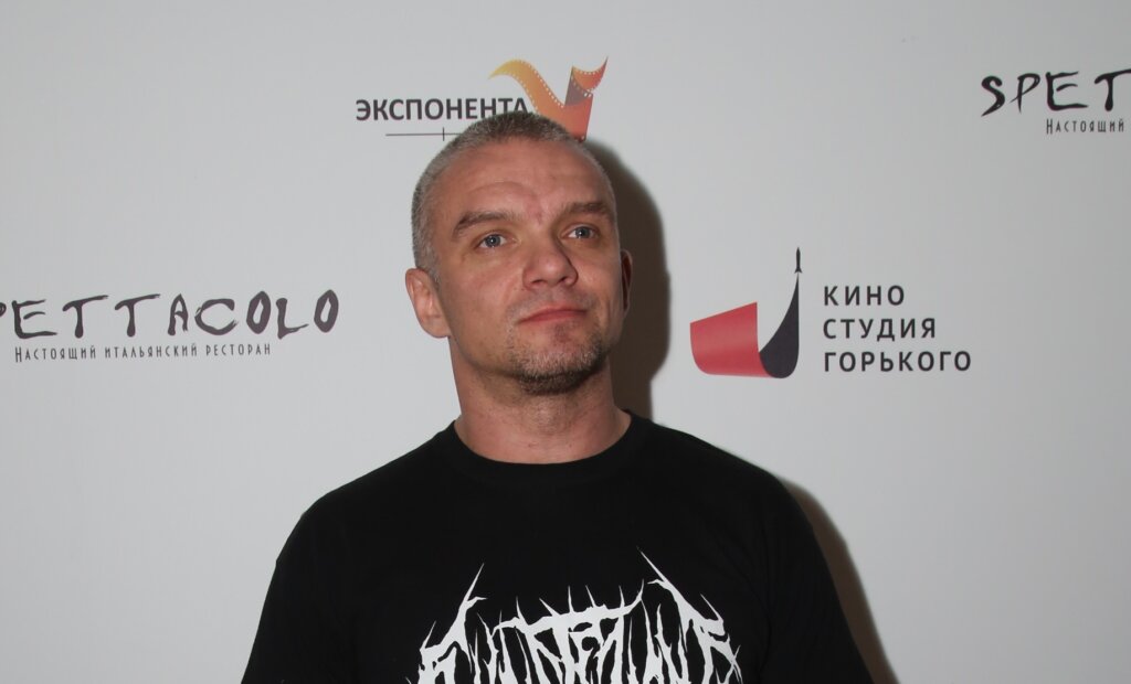 Новости шоу-бизнеса: женитьба Епифанцева, скандал в семье звезды «Улиц разбитых фонарей» и коварство Галкина