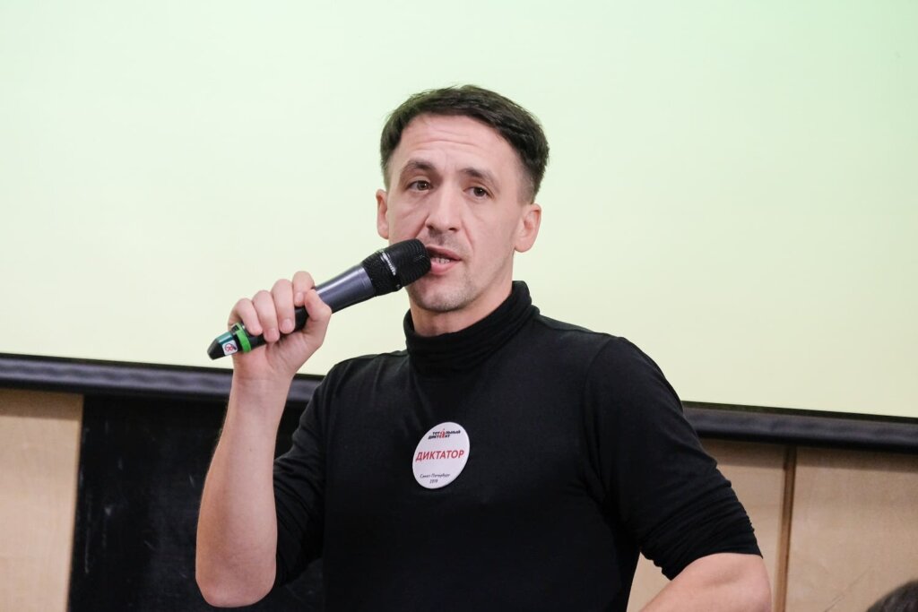 Юлия Меньшова крепко отчитала уехавшего Артура Смольянинова