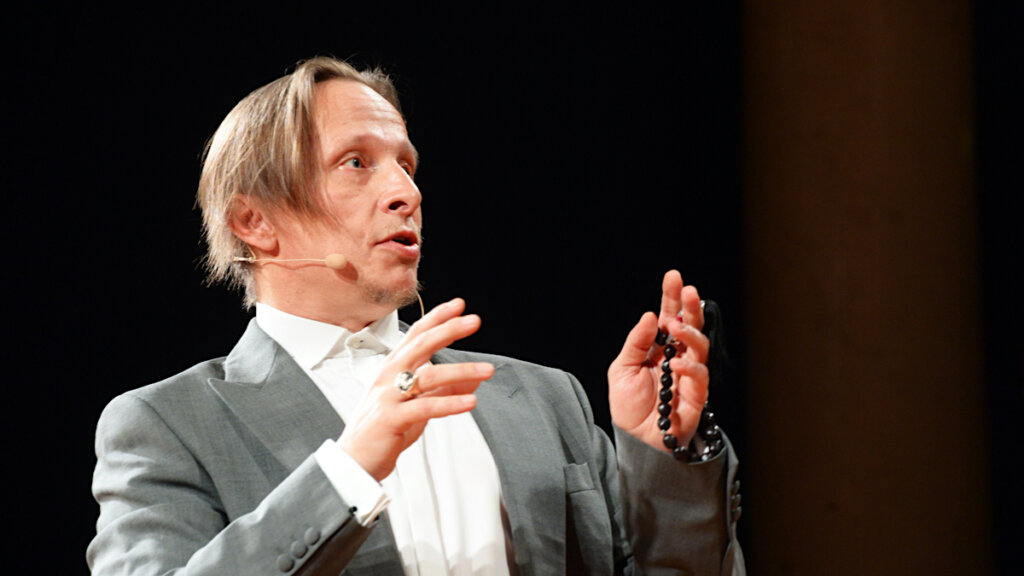 Иван Охлобыстин объявил о рождении внука Антония