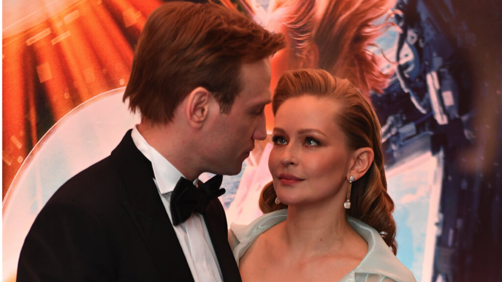 Юлия Пересильд поделилась нежными снимками с бойфрендом