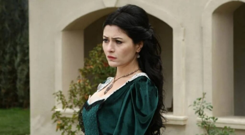 Еще красивее: Как выглядит сейчас Шах-султан из «Великолепного века»