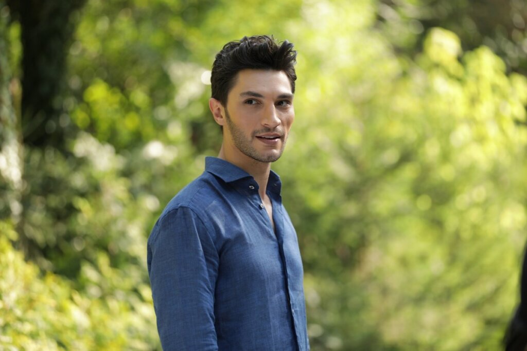 Мечтатель, модель, мясоед, любитель ужасов: Одинокая жизнь многогранного Ильхана Шена