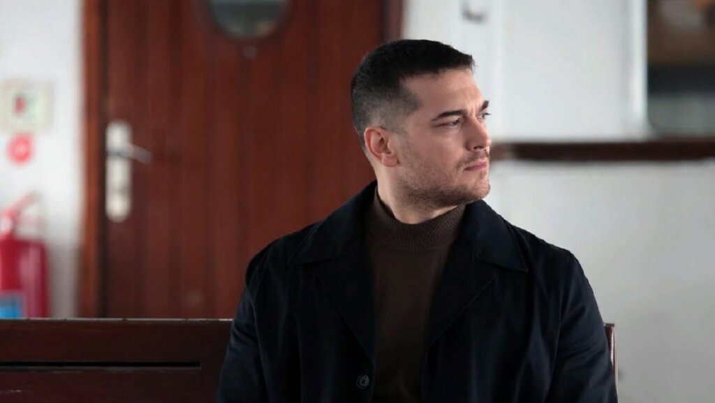 Новый турецкий сериал «Беспощадный» с Чагатаем Улусоем покажут в российском онлайн-кинотеатре