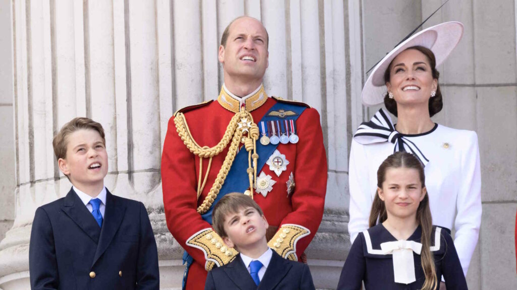 Онкобольная Кейт Миддлтон вновь появилась на публичном мероприятии вместе с семьей