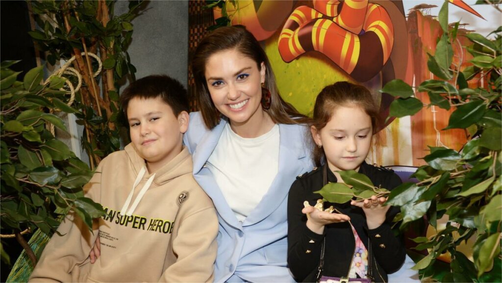 Агата Муцениеце в слезах выиграла битву с Павлом Прилучным за детей