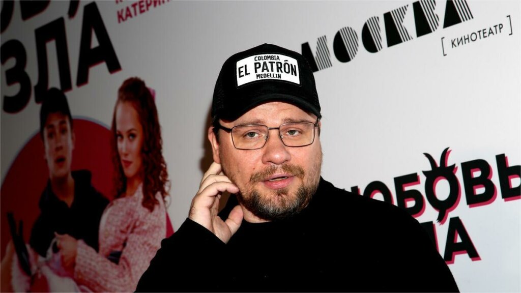 Гарик Харламов оторопел при виде изменившегося до неузнаваемости Сергея Бурунова