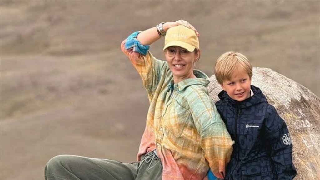 Восьмилетний сын опять отчитал Ксению Собчак