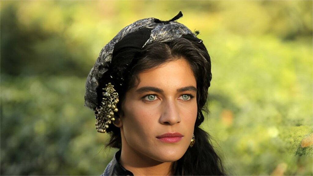 Разрушила семью Аслы Энвер и получила тюремный срок: как живет «мужеподобная» Беррак Тюзюнатач