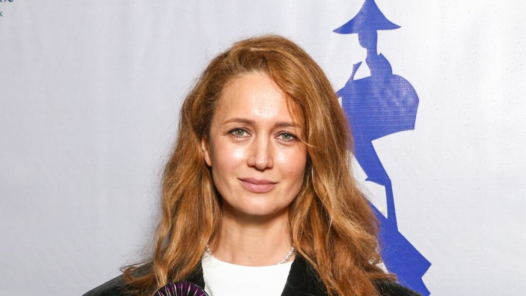 Овдовевшая Виктория Исакова показала подросшую дочь от Юрия Мороза