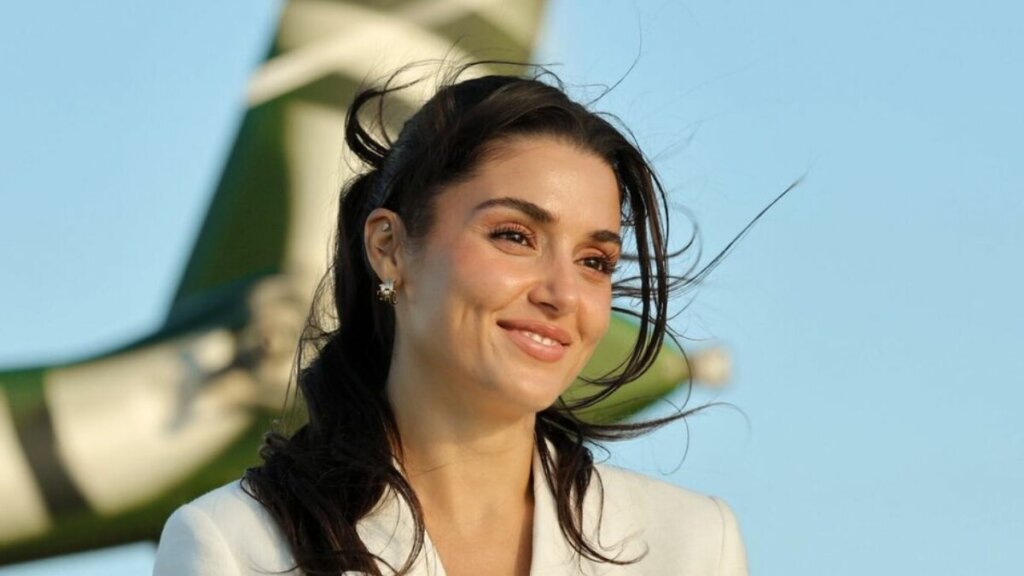 Ханде Эрчел: Россияне назвали имя самой красивой турецкой актрисы