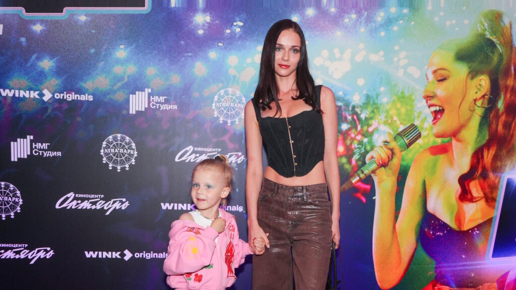 Папина копия: Софья Синицына показала милое фото дочери от Павла Табакова