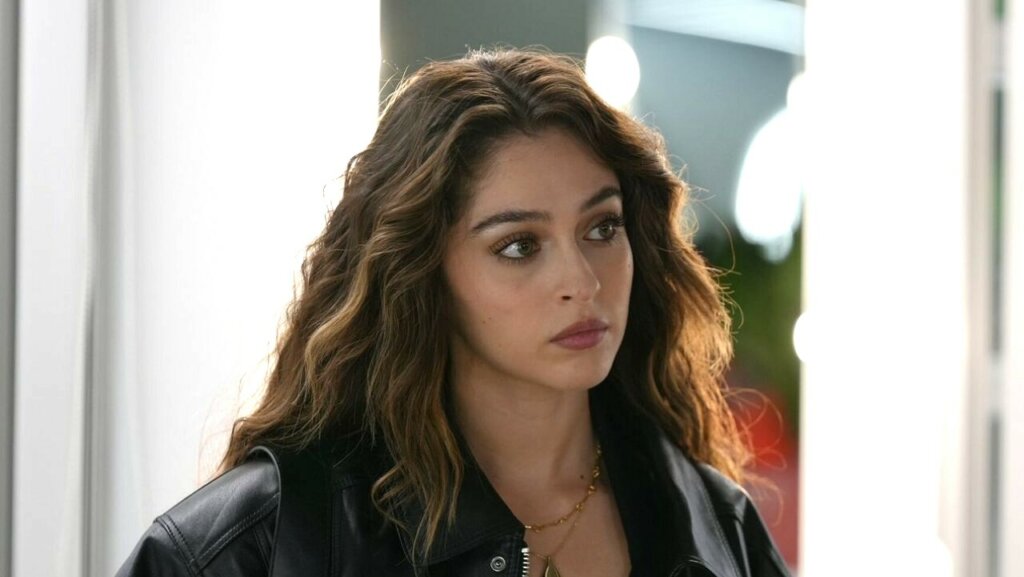 Снова одинока: Звезда турецкого сериала «Розы и грехи» рассталась с возлюбленным