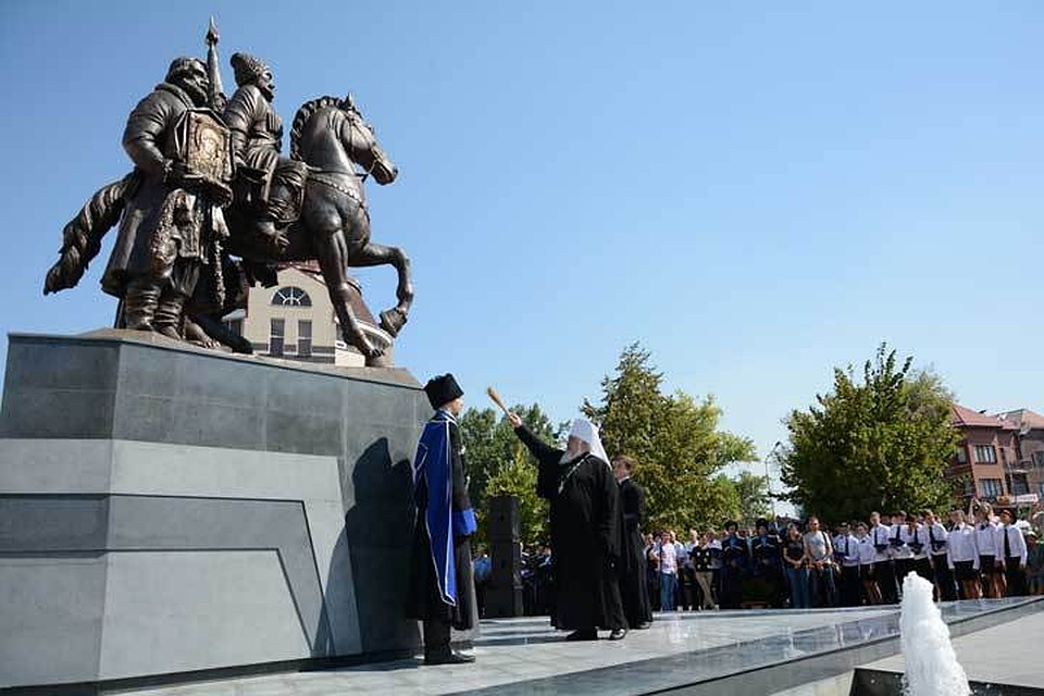 цена на памятники пушкину