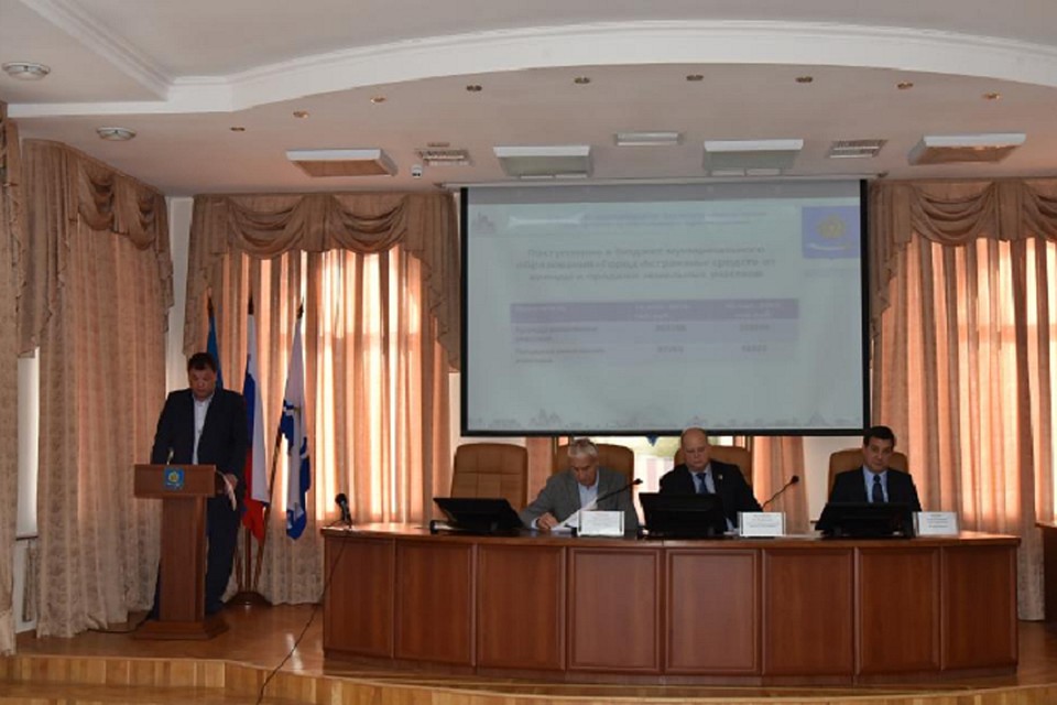 Дума астрахань. Уми астрахань руководитель. Зам главы города ставрополя. Совещание депутатов. Управление имущества города астрахани.