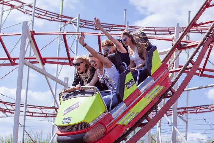 Предоставлено парком "Арлекино". Единственные в городе "Американские горки"