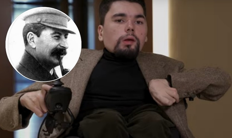 В России обыскивают родственников популярного оппозиционного блогера В России обыскивают родственников популярного оппозиционного блогера