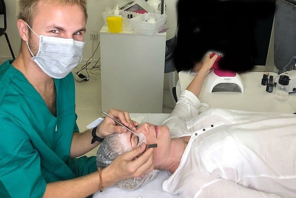 Артем за работой