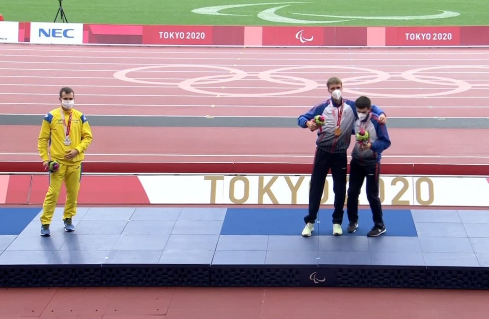 Российский чемпион Паралимпиады Сафронов ответил на отказ украинца фотографироваться вместе