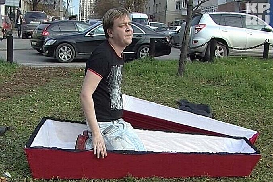 Уральского мага Антона Симакова, убившего петуха, суд отправил в психбольницу Inx960x640