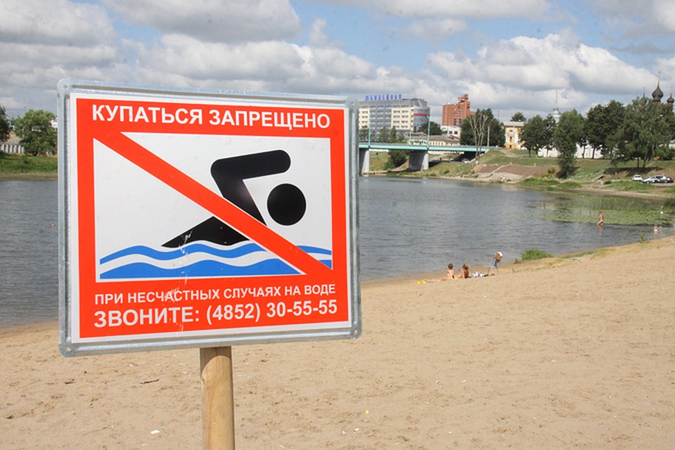 Смотреть онлайн русская парочка у озера взяла в рот, пришли ремонтировать телевизор порно